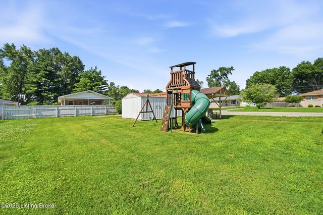 3120 S Crums Ln, Louisville, KY 40216