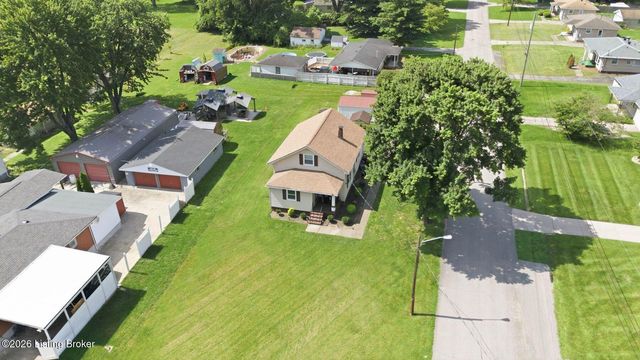 3120 S Crums Ln, Louisville, KY 40216