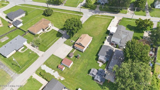 3120 S Crums Ln, Louisville, KY 40216