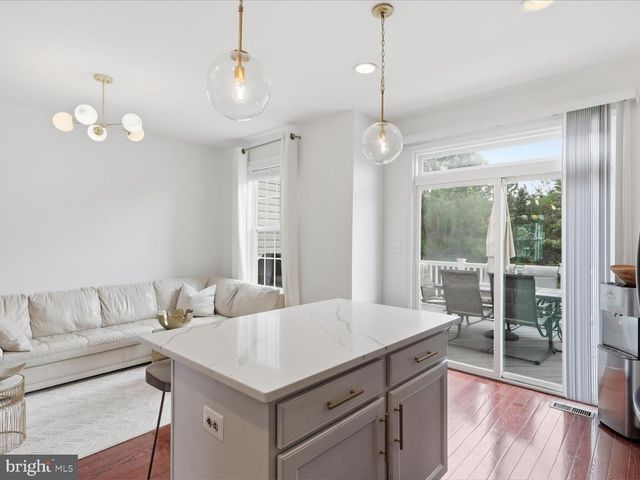 25114 HARPENDEN TER, Aldie, VA 20105
