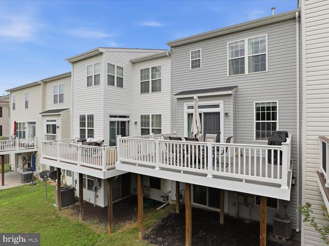 25114 HARPENDEN TER, Aldie, VA 20105