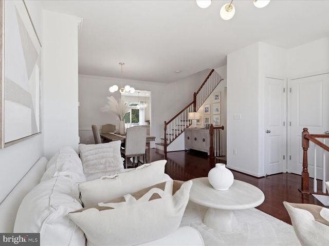 25114 HARPENDEN TER, Aldie, VA 20105