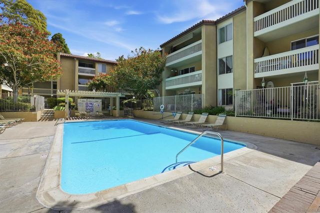 1855 Diamond 114, San Diego, CA 92109