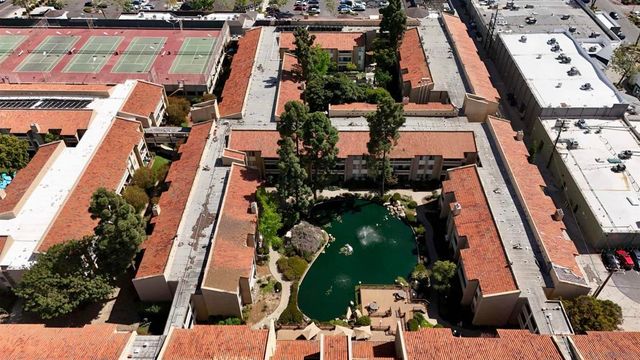 1855 Diamond 114, San Diego, CA 92109