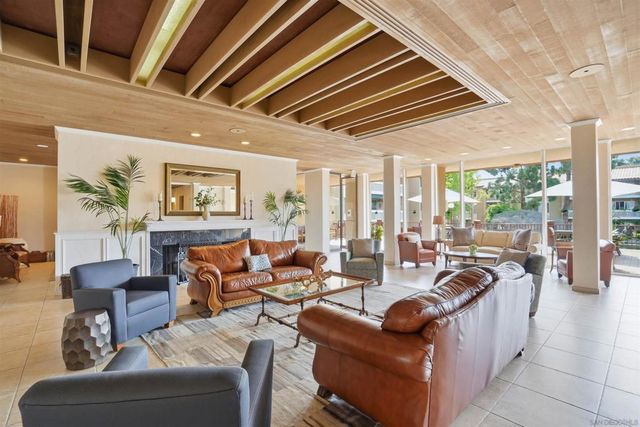 1855 Diamond 114, San Diego, CA 92109