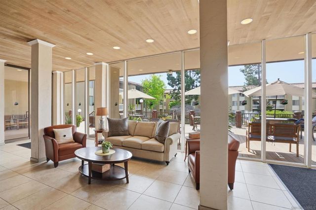 1855 Diamond 114, San Diego, CA 92109