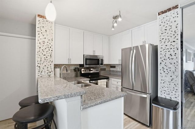 1855 Diamond 114, San Diego, CA 92109