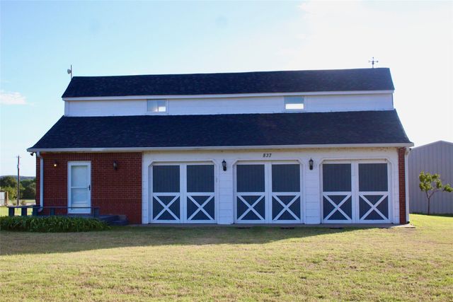 837 Beach Road Lots 40,41,42, Bowie, TX 76230