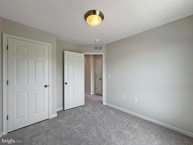 142 HIGHPOINT PARK DR, Pleasant Gap, PA 16823