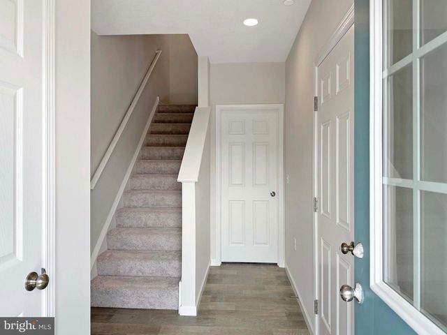 142 HIGHPOINT PARK DR, Pleasant Gap, PA 16823