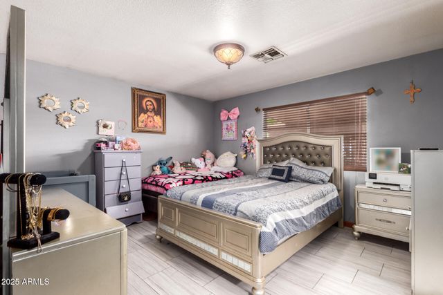 4644 N 84TH Drive, Phoenix, AZ 85037