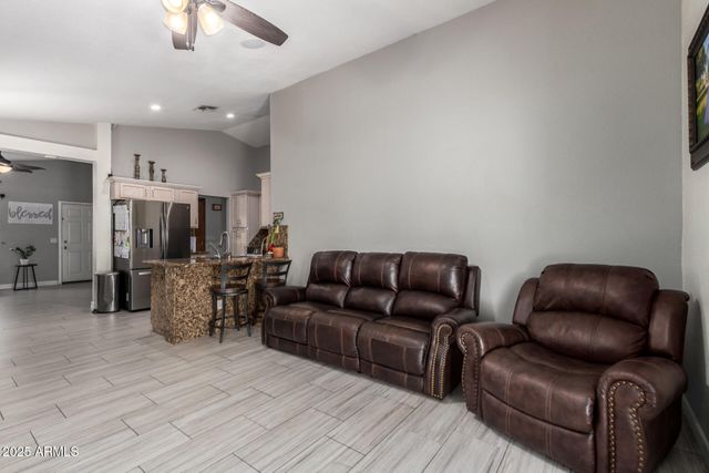4644 N 84TH Drive, Phoenix, AZ 85037