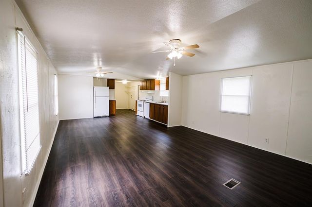 7500 144th Street, Noble, OK 73068