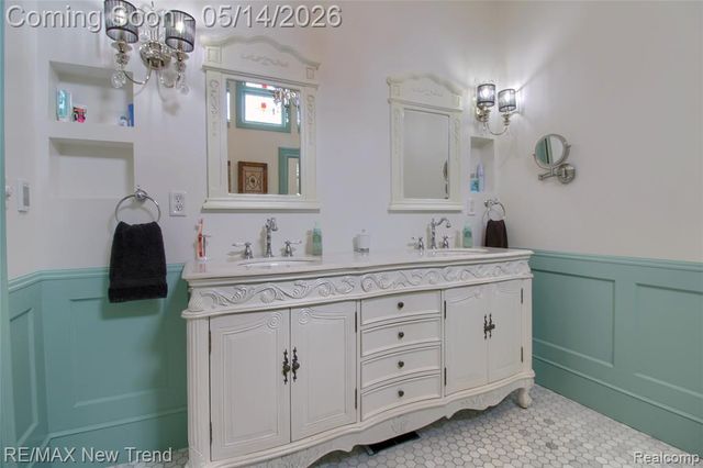 304 E Liberty Street, South Lyon, MI 48178
