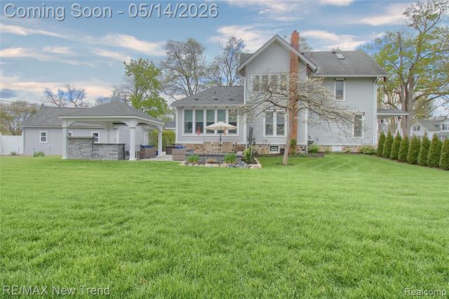 304 E Liberty Street, South Lyon, MI 48178