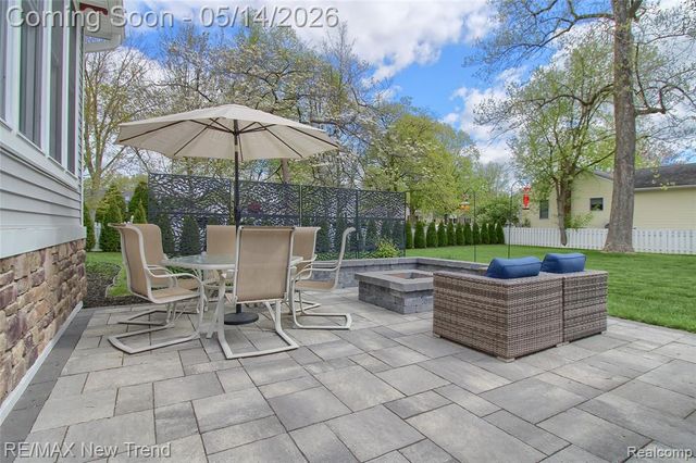 304 E Liberty Street, South Lyon, MI 48178