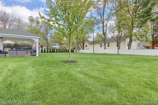 304 E Liberty Street, South Lyon, MI 48178