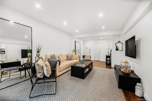 2390 Palisade Avenue 2B, Bronx, NY 10463