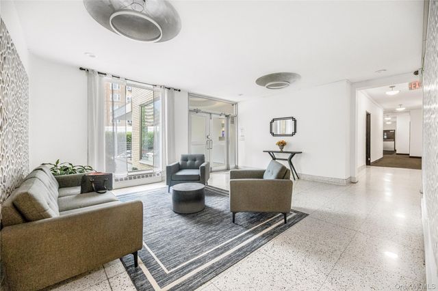 2390 Palisade Avenue 2B, Bronx, NY 10463