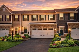 209 Sierra Dr, North Strabane, PA 15317