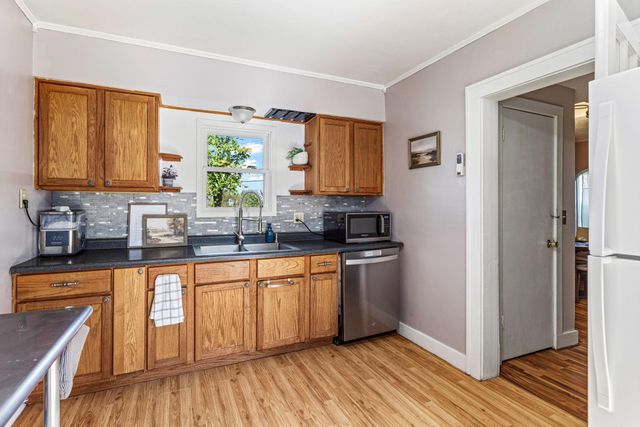 906 Cameron Street, Eau Claire, WI 54703