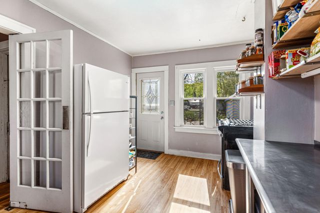 906 Cameron Street, Eau Claire, WI 54703
