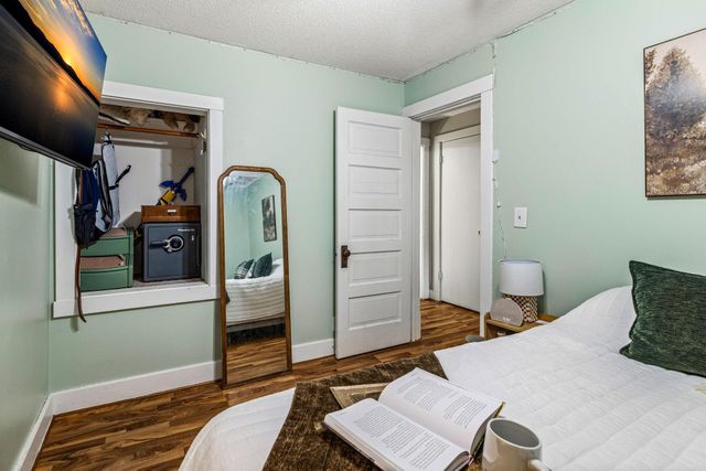 906 Cameron Street, Eau Claire, WI 54703