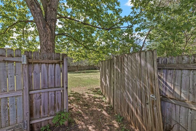 906 Cameron Street, Eau Claire, WI 54703