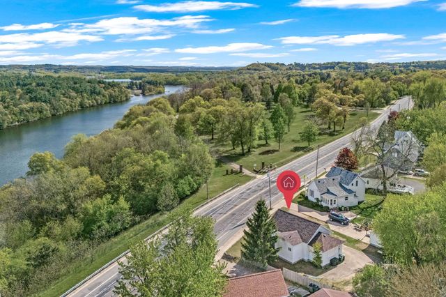 906 Cameron Street, Eau Claire, WI 54703