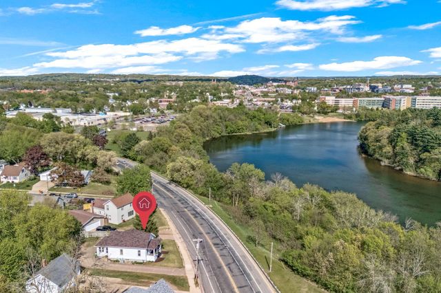 906 Cameron Street, Eau Claire, WI 54703