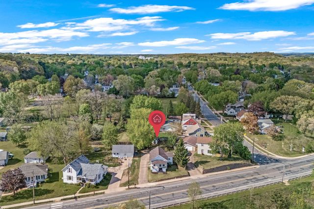 906 Cameron Street, Eau Claire, WI 54703