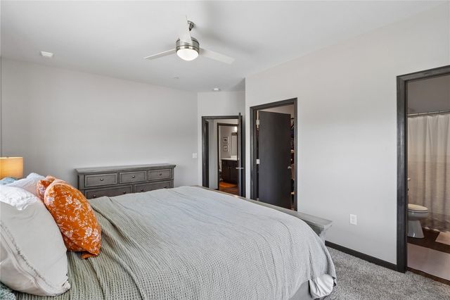 2869 Spring Rose Cir 202, Coralville, IA 52241