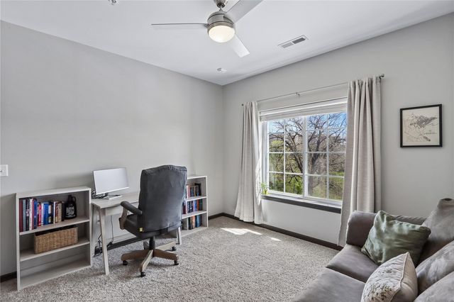 2869 Spring Rose Cir 202, Coralville, IA 52241