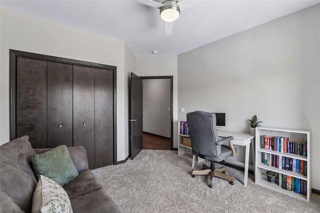 2869 Spring Rose Cir 202, Coralville, IA 52241