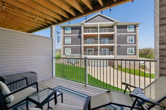 2869 Spring Rose Cir 202, Coralville, IA 52241