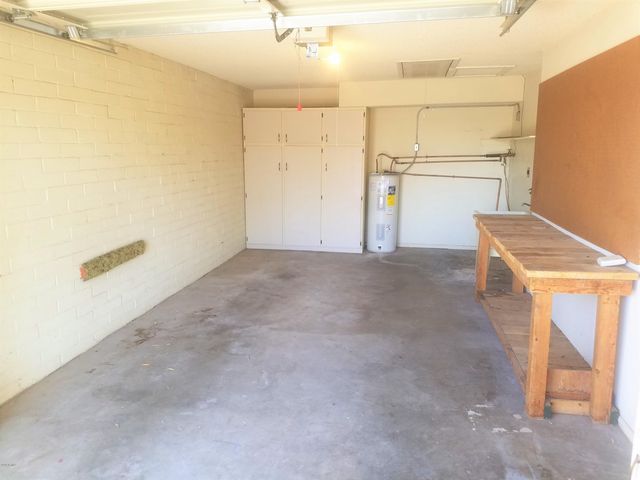 9609 W CINNABAR Avenue B, Peoria, AZ 85345