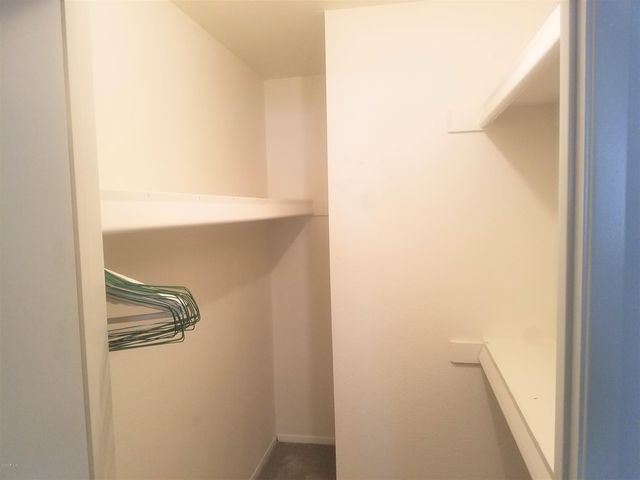 9609 W CINNABAR Avenue B, Peoria, AZ 85345