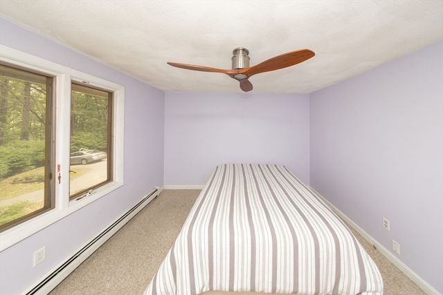 92 Brook St, Hudson, MA 01749
