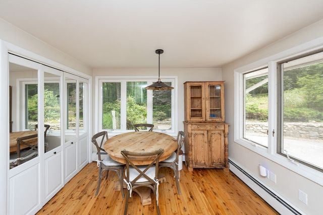 92 Brook St, Hudson, MA 01749