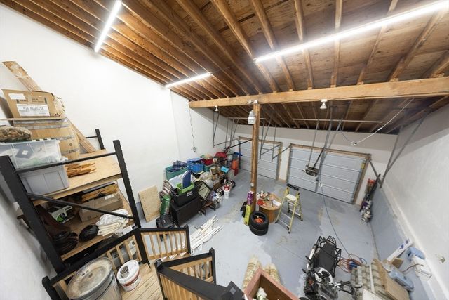 92 Brook St, Hudson, MA 01749