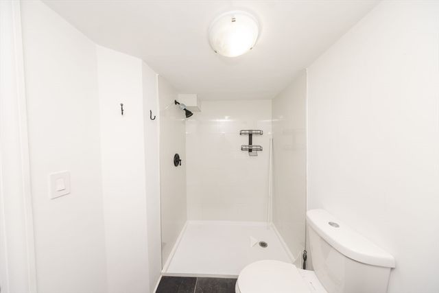 92 Brook St, Hudson, MA 01749