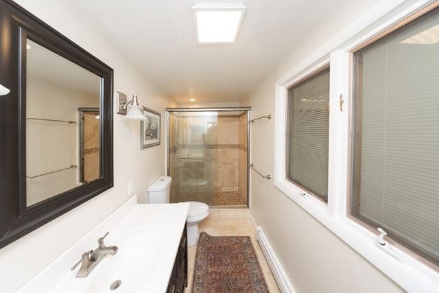 92 Brook St, Hudson, MA 01749