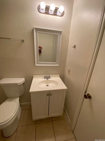9943 ECHO PLAIN DR, San Antonio, TX 78245