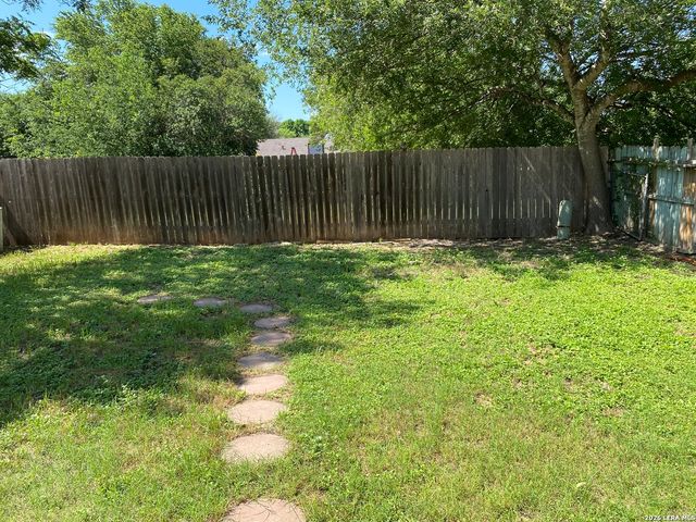 9943 ECHO PLAIN DR, San Antonio, TX 78245