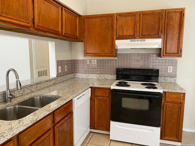 9943 ECHO PLAIN DR, San Antonio, TX 78245