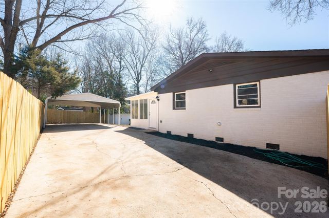 3623 Sargeant Drive, Charlotte, NC 28217