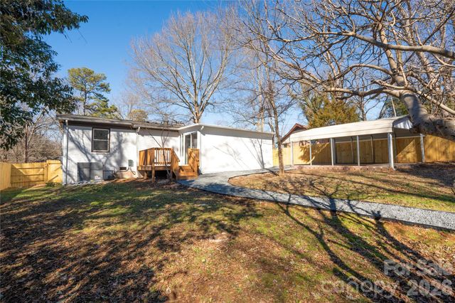 3623 Sargeant Drive, Charlotte, NC 28217