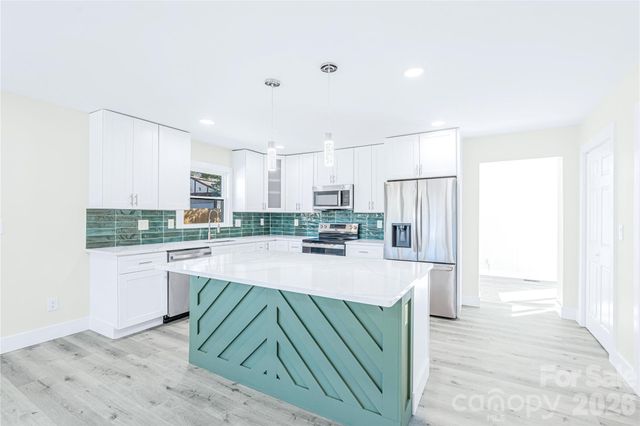 3623 Sargeant Drive, Charlotte, NC 28217