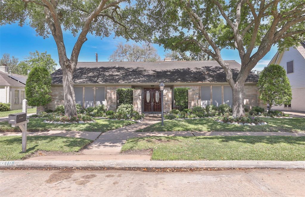 9110 Abbeydale Drive, Houston, TX 77031