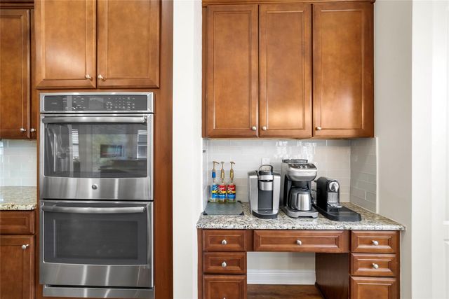 8550 Lakeside Bend, Parkland, FL 33076